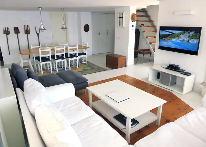 Villa Guezel Elma -breathtaking Sea View Villa, Pool & Access To Sea Kaş