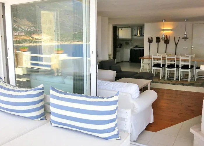 Guezel Elma -breathtaking Sea View Villa, Pool & Access To Sea *