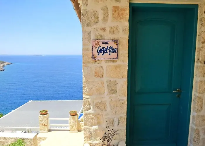 Guezel Elma -breathtaking Sea View Villa, Pool & Access To Sea Villa Kaş