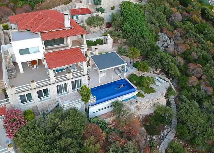 Villa Guezel Elma -breathtaking Sea View Villa, Pool & Access To Sea *