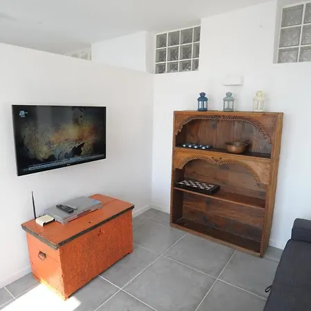 Villa Guezel Elma -breathtaking Sea View Villa, Pool & Access To Sea *