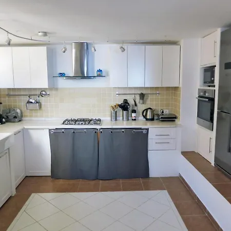 Villa Guezel Elma -breathtaking Sea View Villa, Pool & Access To Sea
