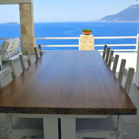 Villa Guezel Elma -breathtaking Sea View Villa, Pool & Access To Sea