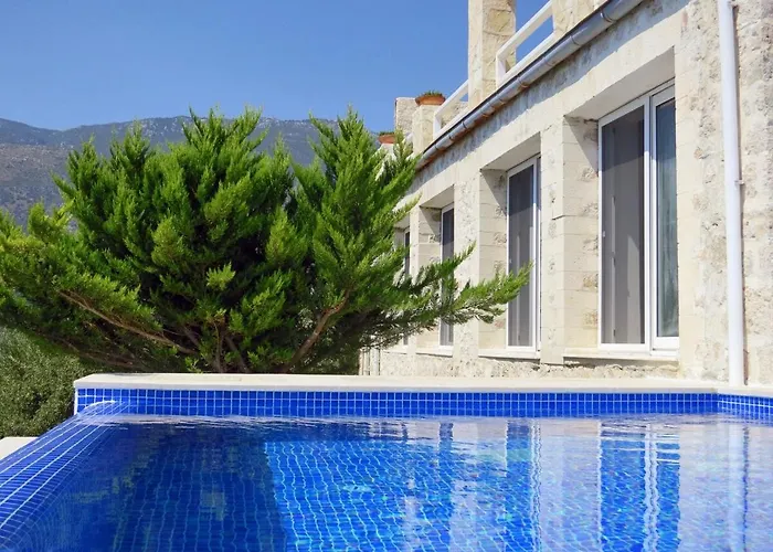 Guezel Elma -breathtaking Sea View Villa, Pool & Access To Sea