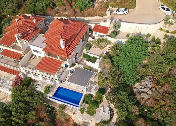 Guezel Elma -breathtaking Sea View Villa, Pool & Access To Sea *