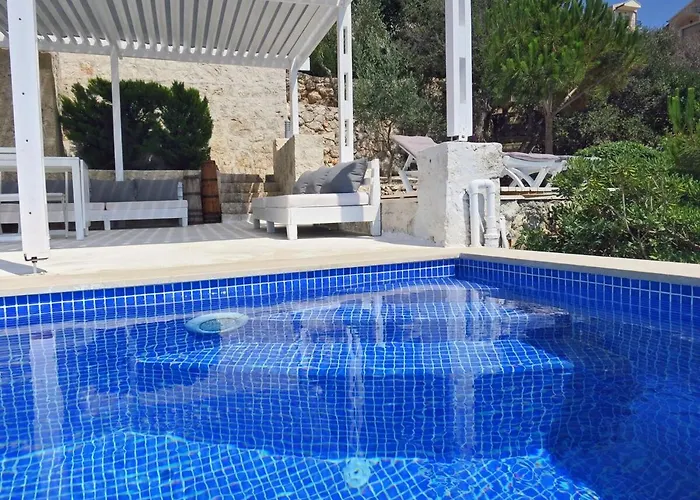 Guezel Elma -breathtaking Sea View Villa, Pool & Access To Sea *